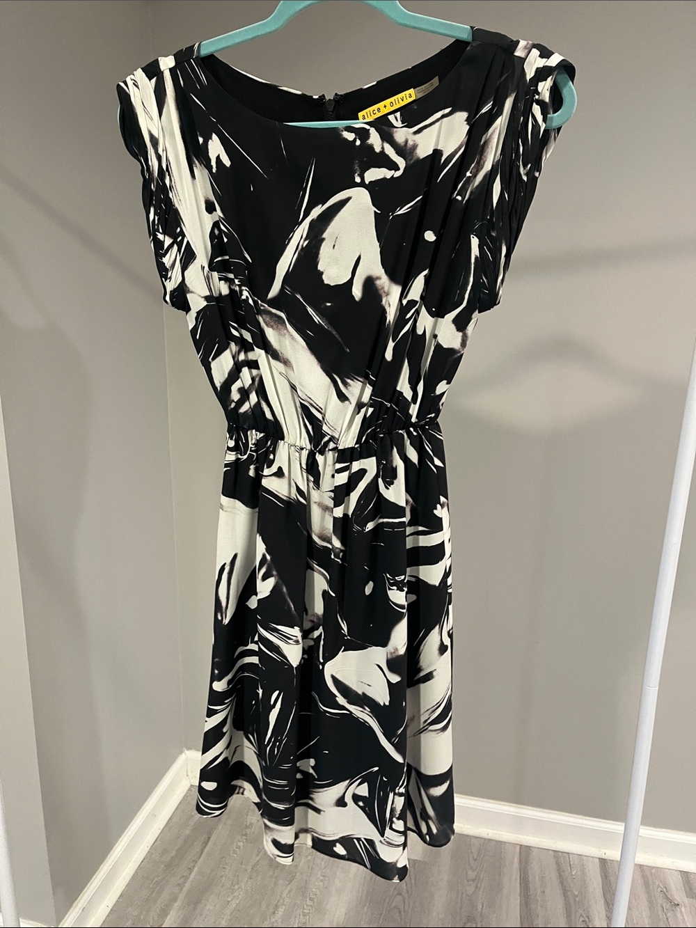 Alice + Olivia Black and White Abstract Midi Dress